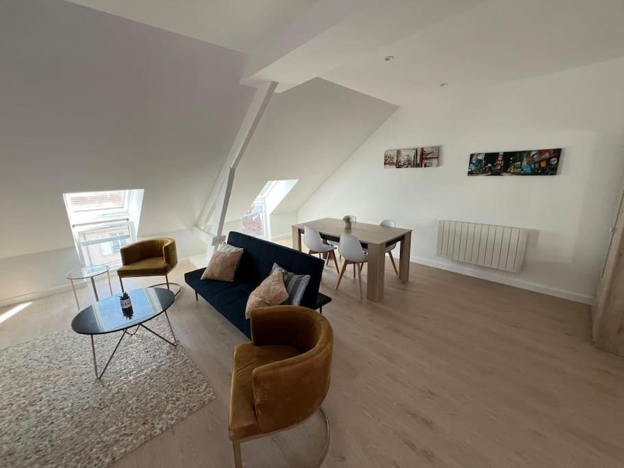 Appartement Neuf Proche Gare Margny-les-Compiegne Luaran gambar